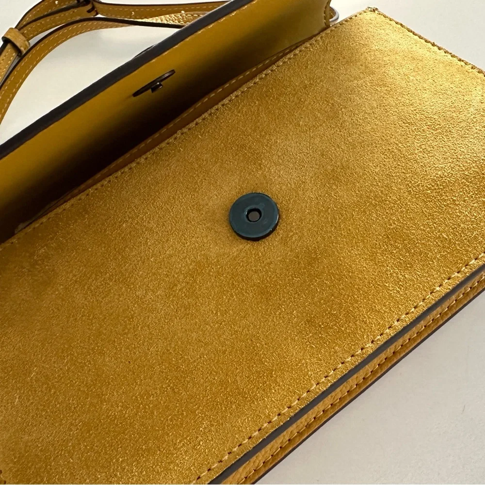 Coach Crossbody Bag - Picture 2 of 7